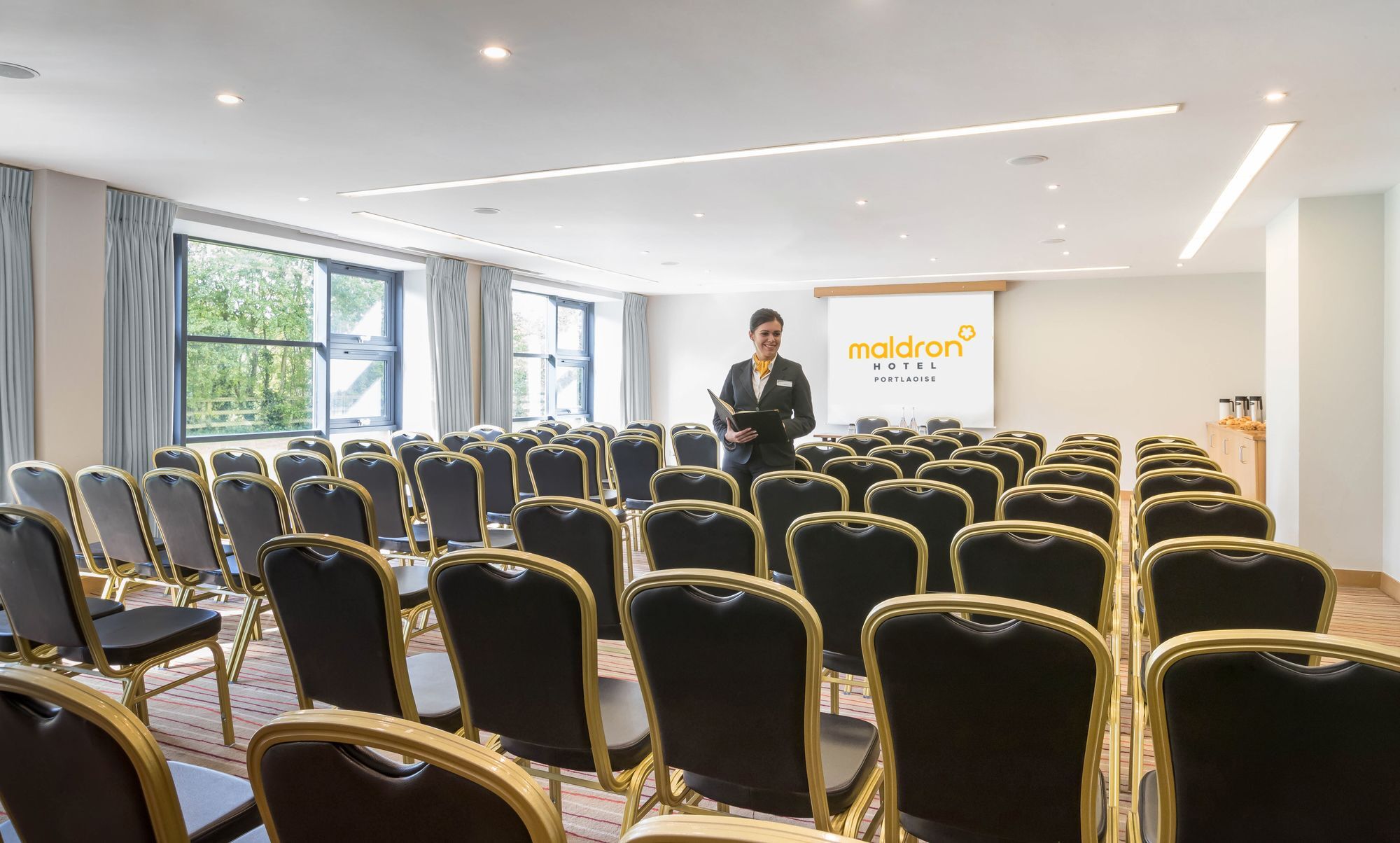 Maldron Hotel Portlaoise Экстерьер фото